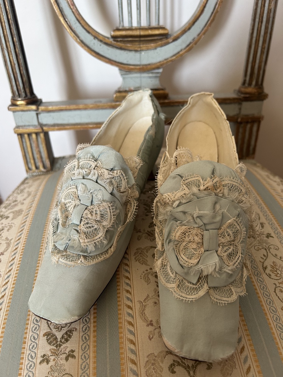 Paire de souliers de bal époque Napoléon III 