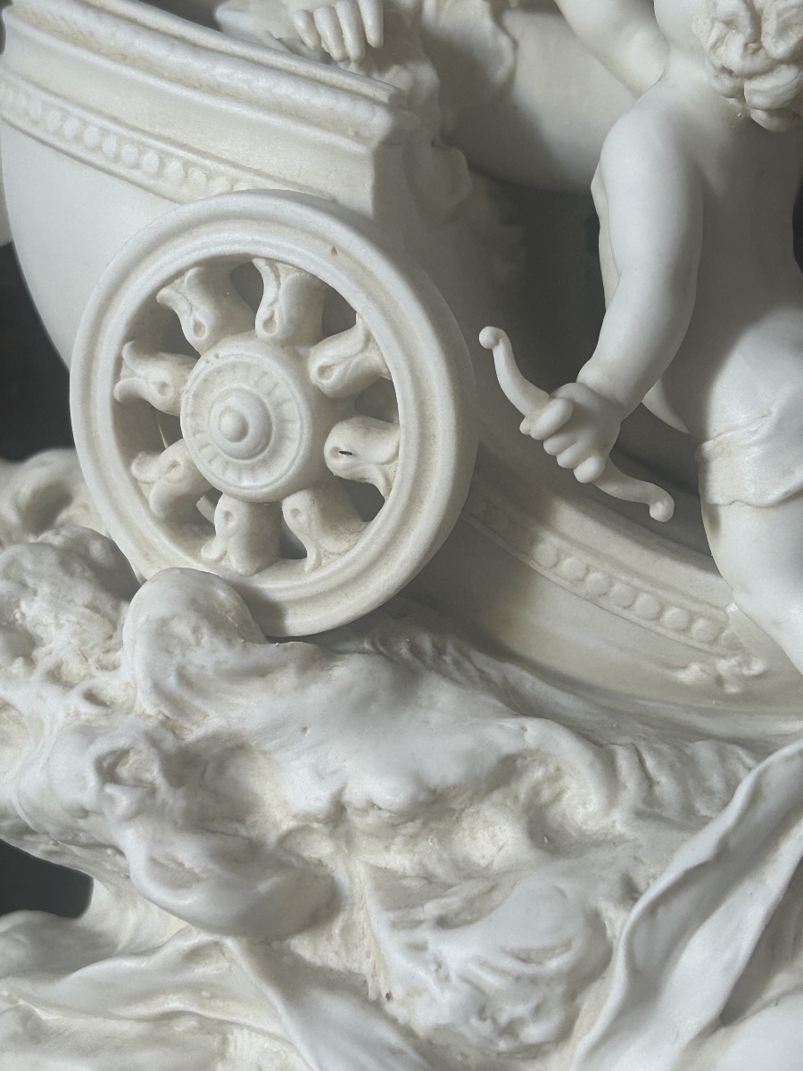 Groupe en biscuit de porcelaine Le Char de Vénus époque fin XIX ème siècle -photo-3