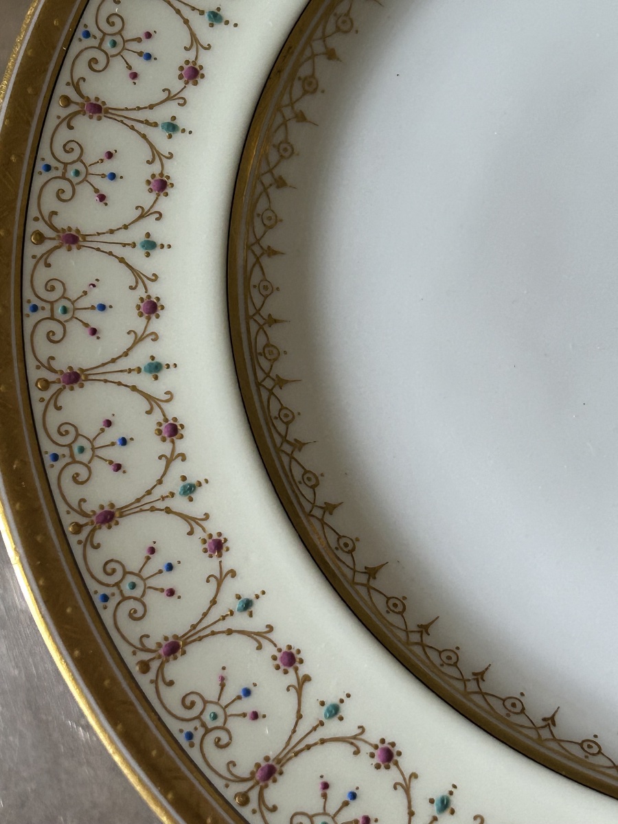 Partie de service en porcelaine Wahliss Wien fin du XIX ème siècle inspiration néoclassique -photo-4