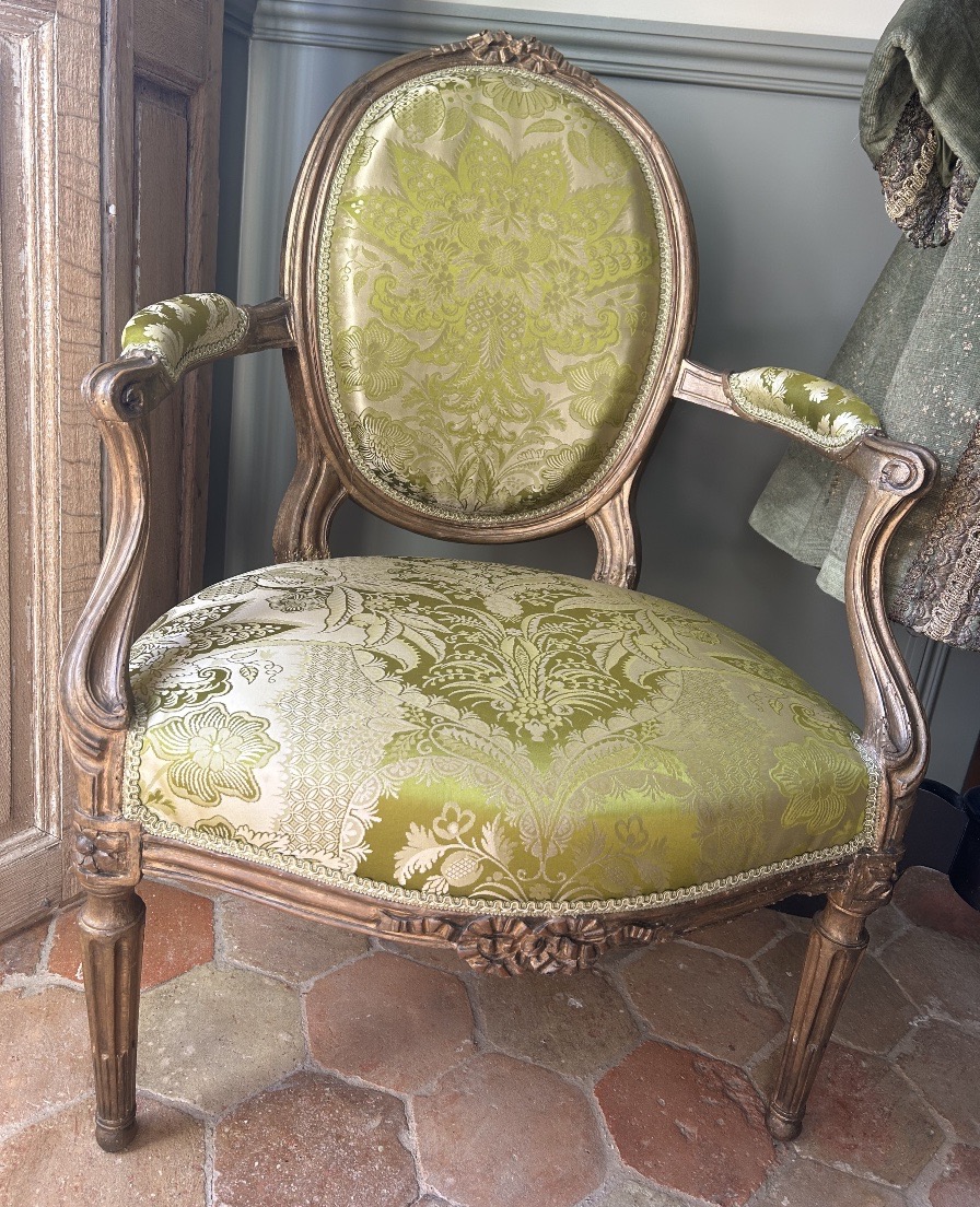 Fauteuil cabriolet d’Epoque Transition XVIII ème siècle 