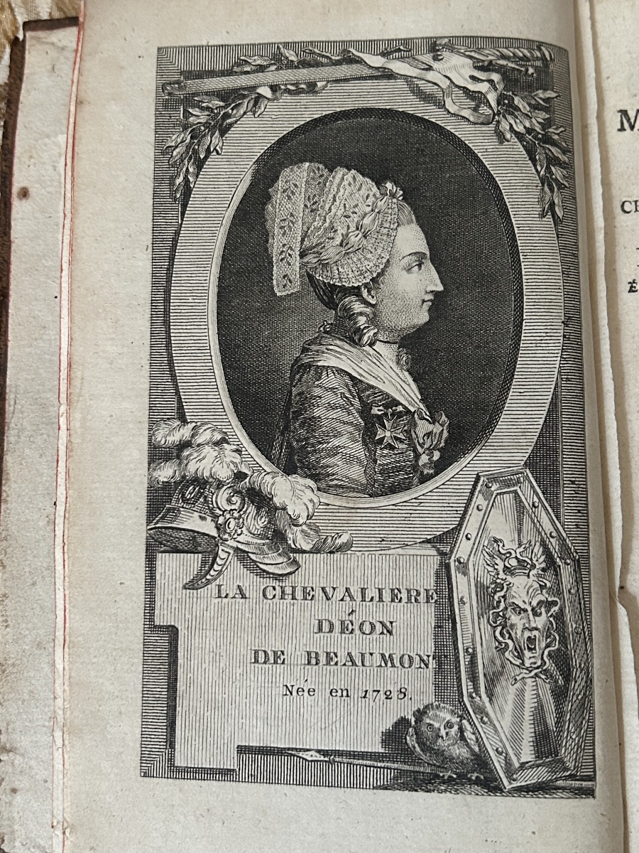 La vie militaire ,politique et privée du Chevalier d’Eon édition de 1779-photo-2