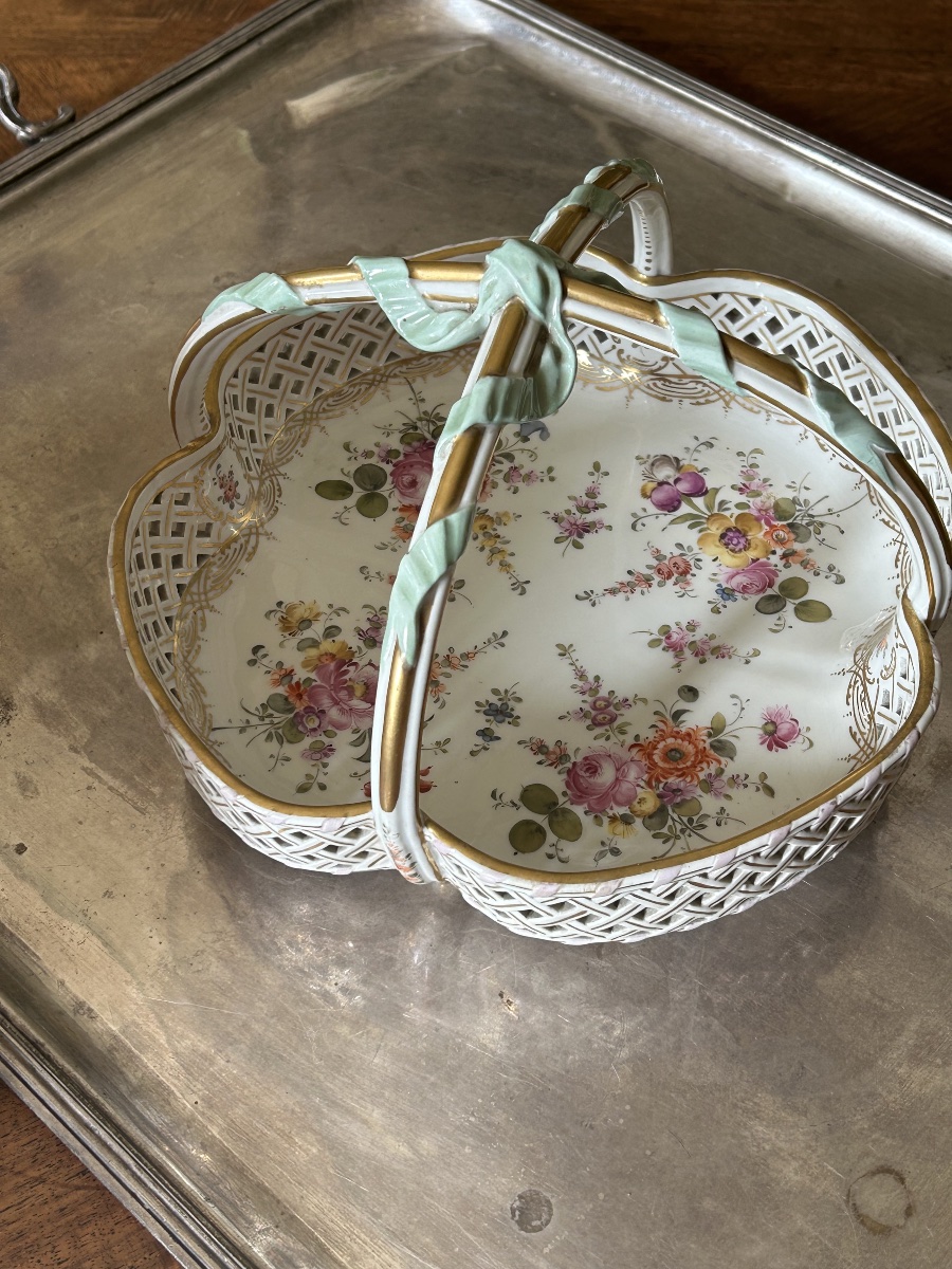Corbeille d’apparat ajourée en porcelaine de Saxe style Carl Thieme Potschappel vers 1880-photo-4