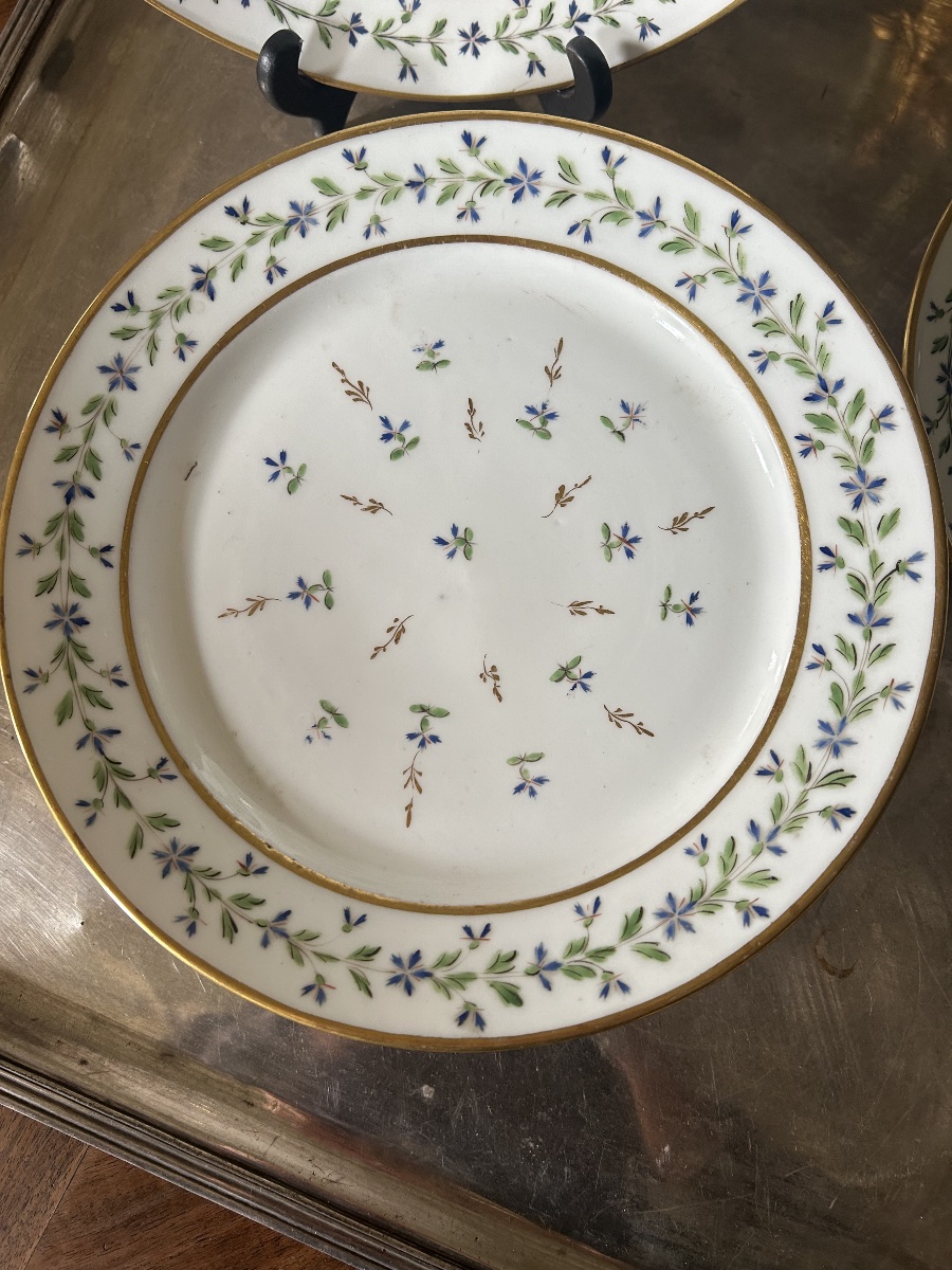 Set Of Six Porcelain Plates Attributed To The Manufacture De Monsieur (clignancourt) -photo-3
