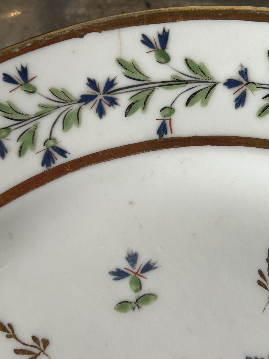 Set Of Six Porcelain Plates Attributed To The Manufacture De Monsieur (clignancourt) -photo-4
