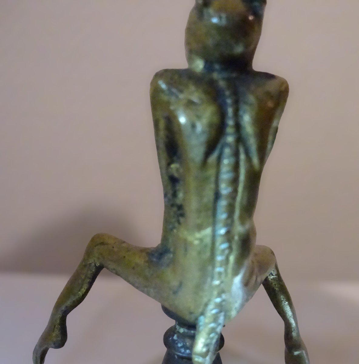 Alien.... Ou Le Bronze Interpelant-photo-7