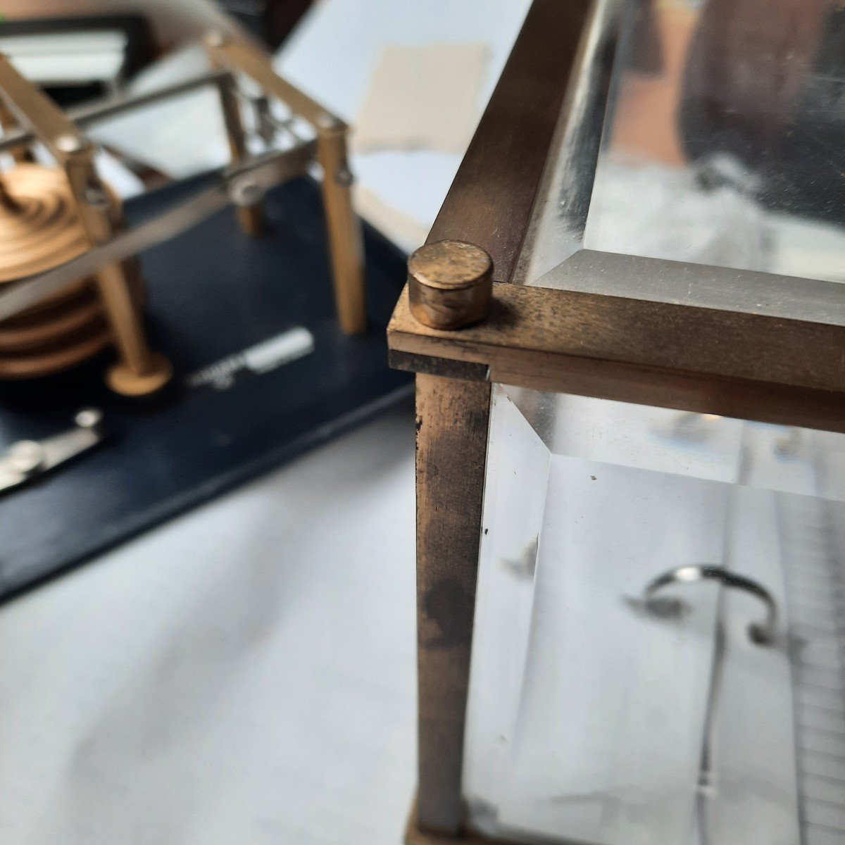 Naudet Barograph In Display Case-photo-3