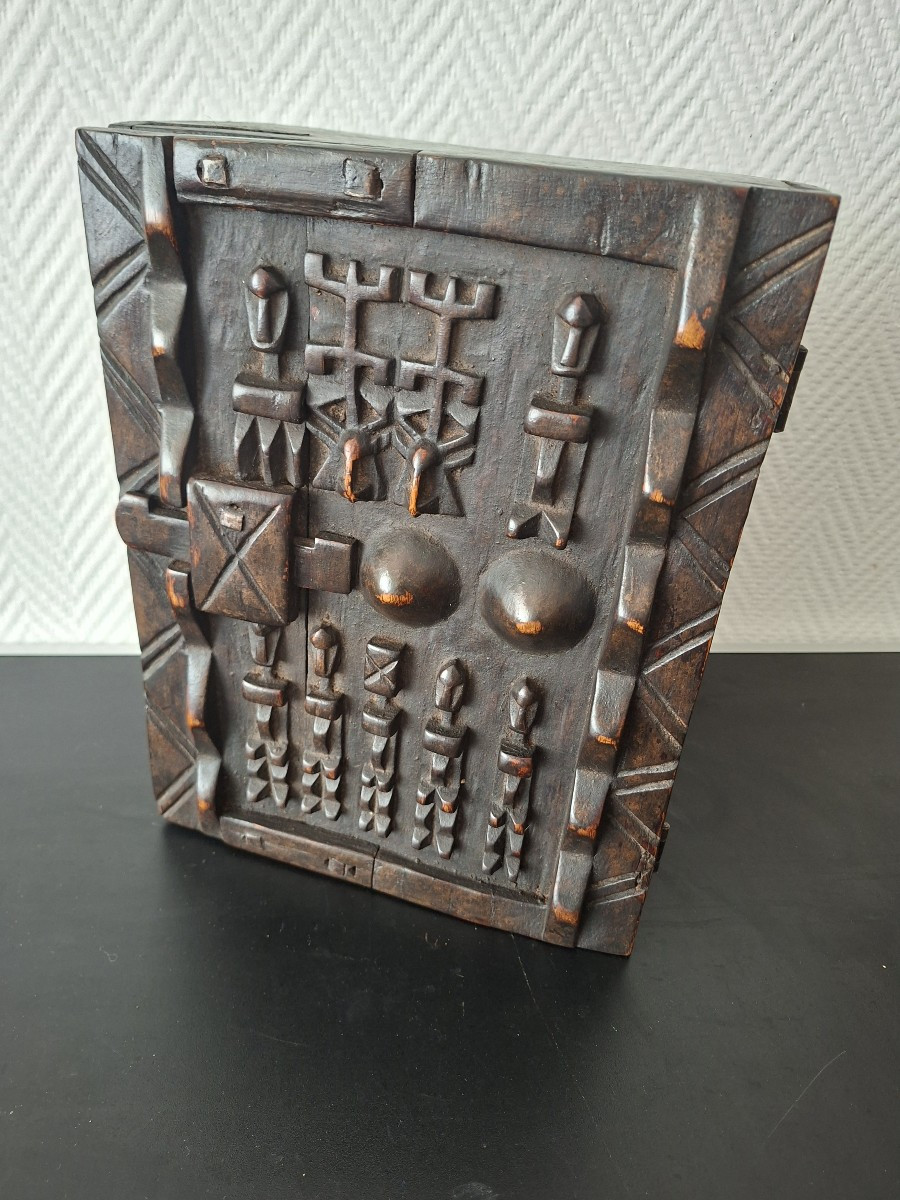 Coffre à Tresors Et Cosmogonie Dogon