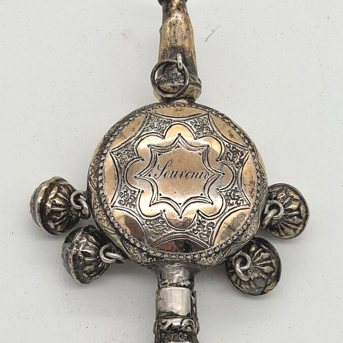 HOCHET SIFFLEUR ARGENT ET NACRE DE LA NOUNOU-photo-2