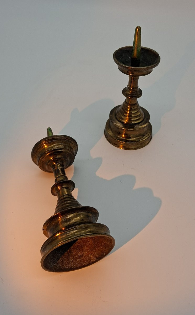  bougeoirs à picot  miniatures,  haute époque Flandres-photo-4