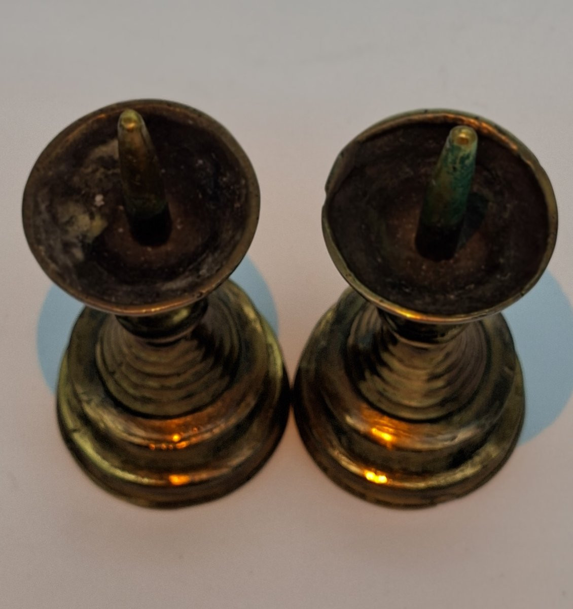  bougeoirs à picot  miniatures,  haute époque Flandres-photo-7