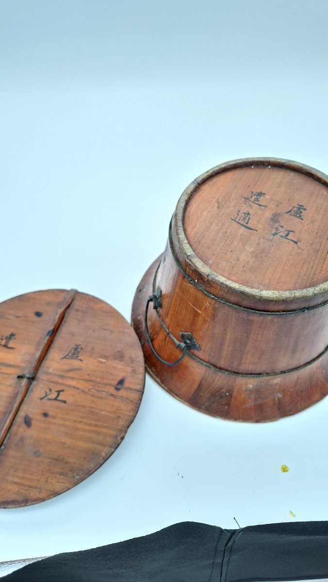 SEAU CHINOIS TOUT EN BOIS POETIQUE XIXe-photo-1