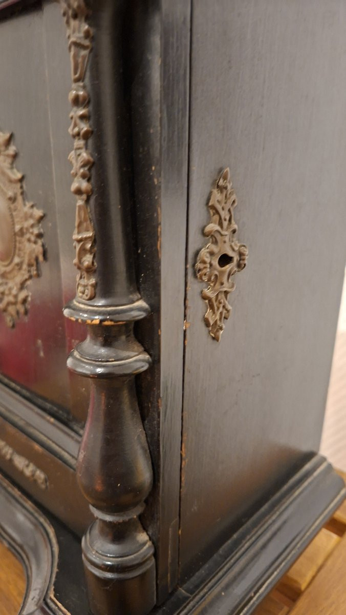 Napoleon III Medicine Cabinet-photo-2