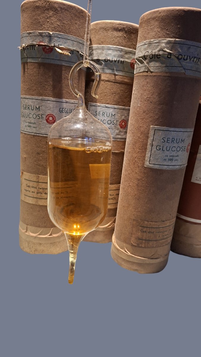 ampoules de perfusion de verre de 500cc,  nommées Baxter-photo-3