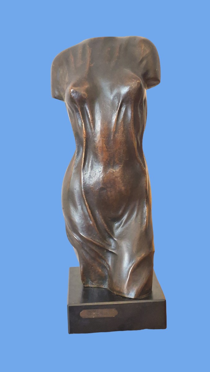 Le plus beau buste de bronze au monde.