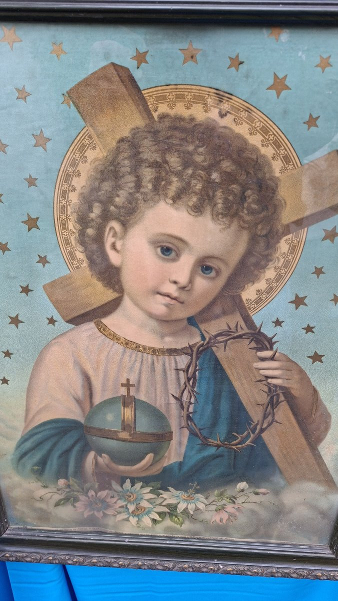 Early Twentieth-century Chromo Pendants With A Gentle Touch.-photo-1