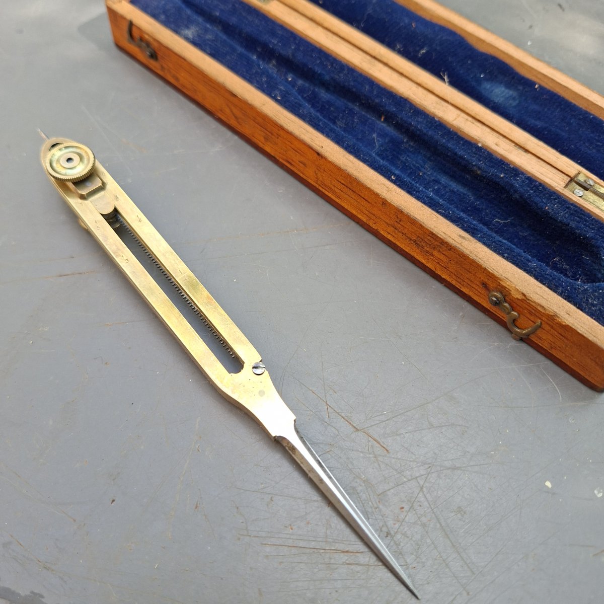 Highly Accurate Brass And Steel Marine Protractor With A Reduction Mechanism-photo-1
