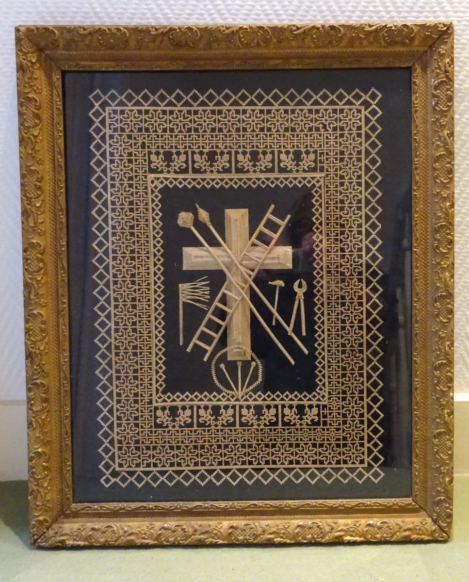 Single Piece Lace, Arma Christi And Paperolles
