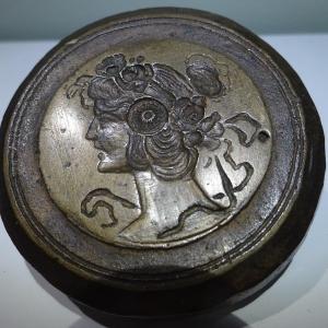 Art Nouveau Intaglio