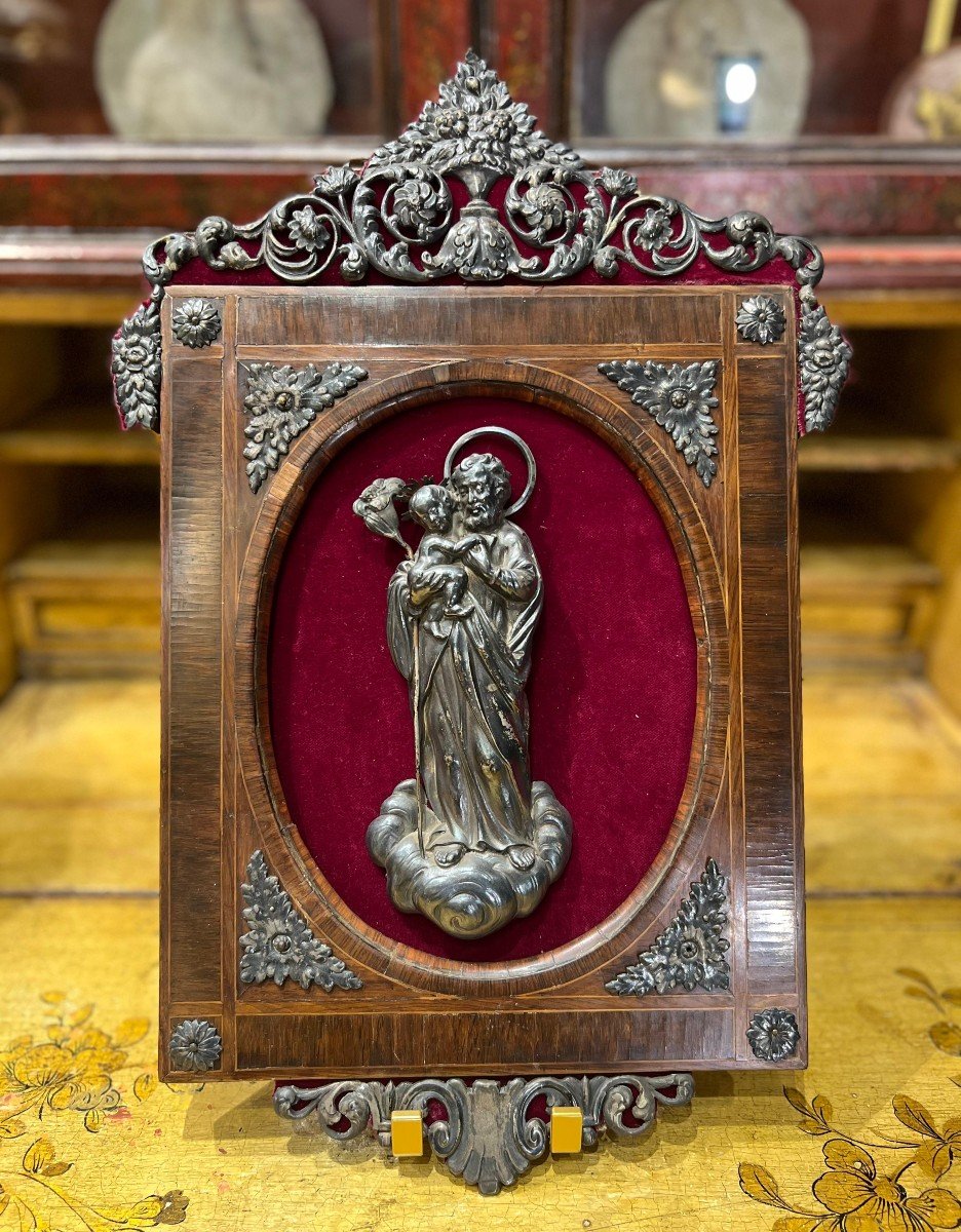 Ancienne Plaque En Bois Et Argent Repoussé Représentant Saint Joseph. Début Du XIXᵉ Siècle