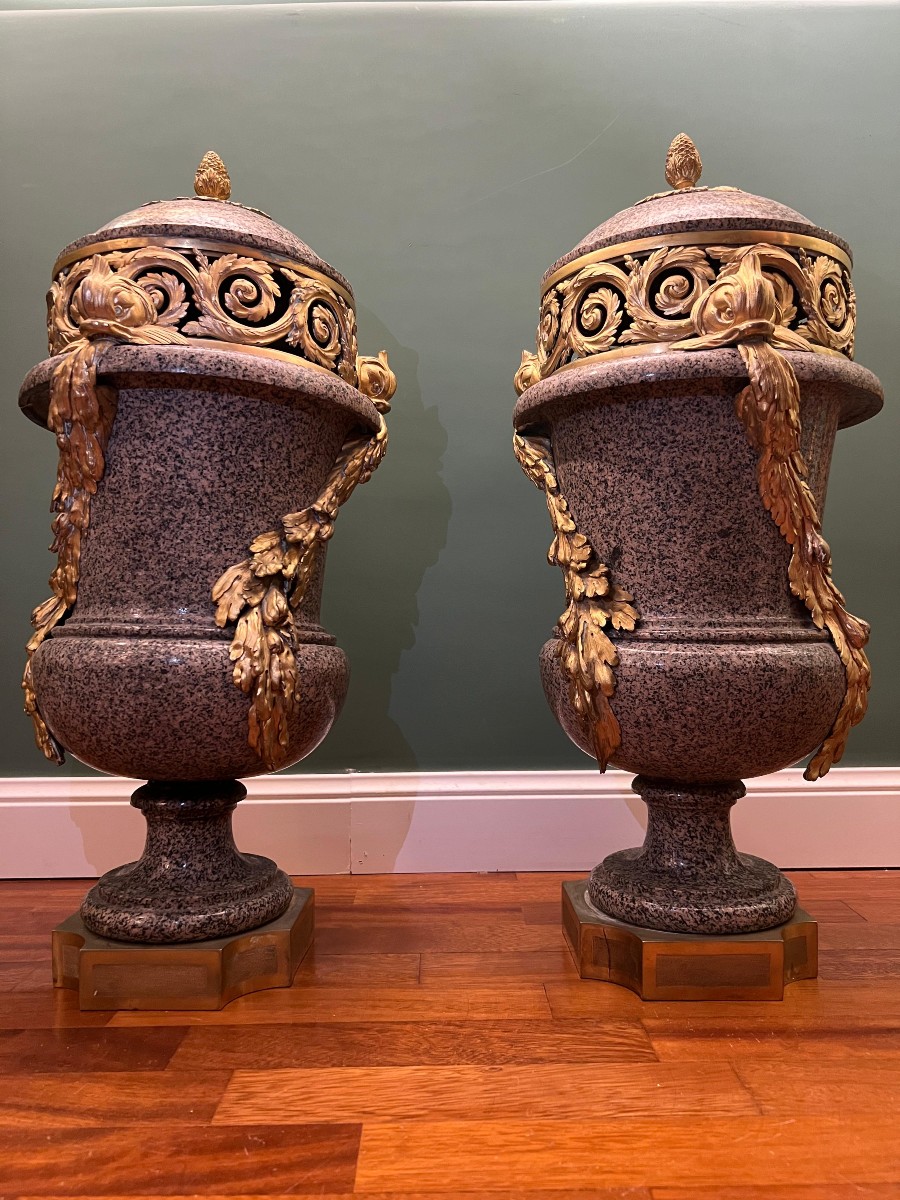Paire De Vases En Granit Et Bronze Doré. France, époque Napoléon III-photo-3