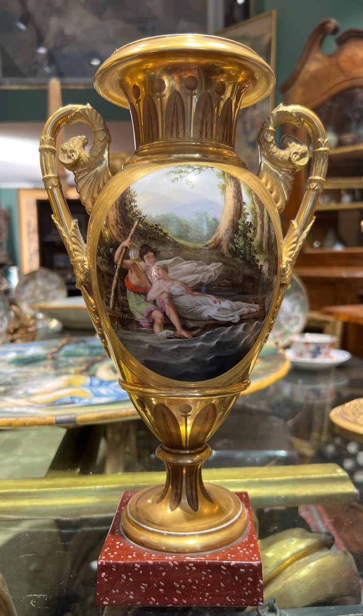 Vases en porcelaine dorée. Darte Frères Paris, période de l’Empire.-photo-3