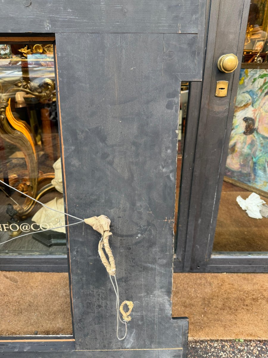 Cadre en bois ébénisé à guilloché. XIXe siècle.-photo-6