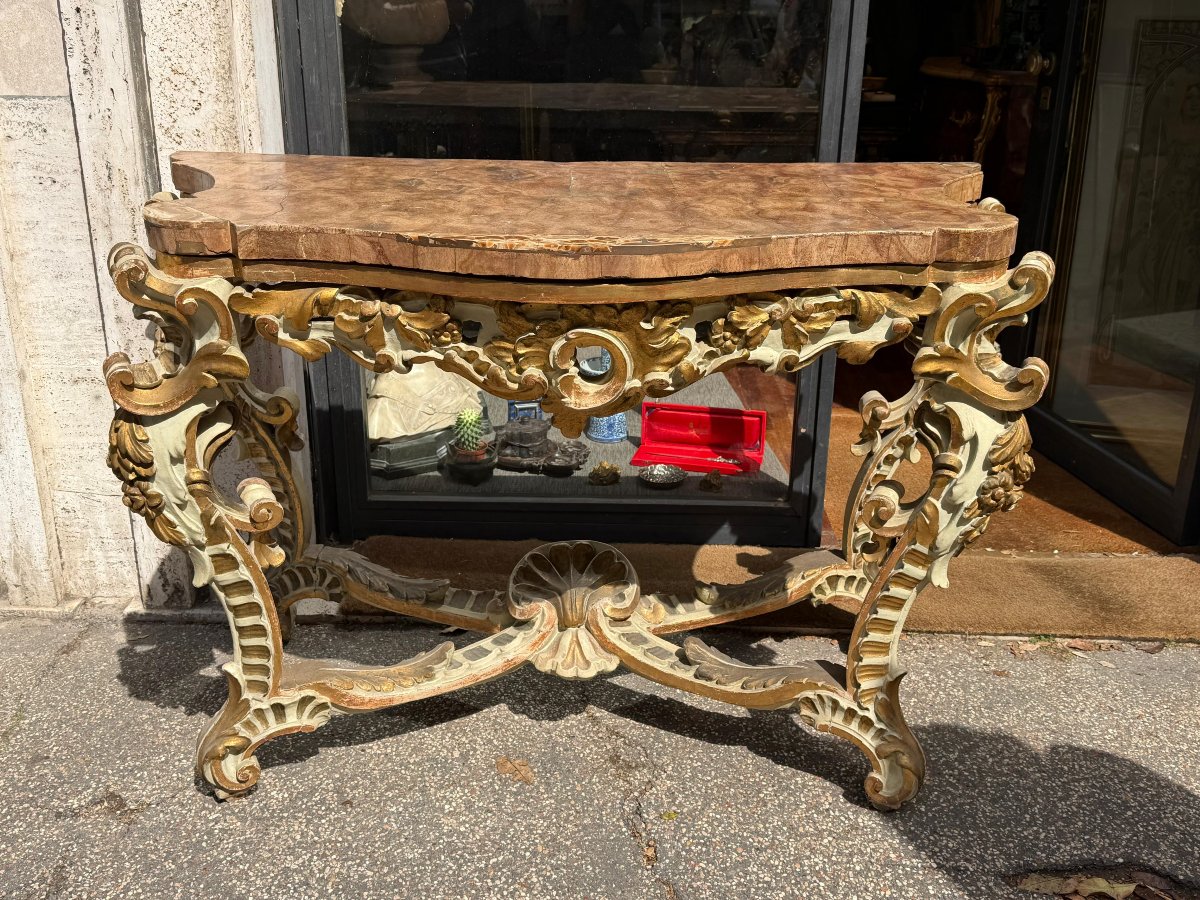 Console en bois laqué avec plateau en marbre. Italie, époque Louis XV.-photo-3