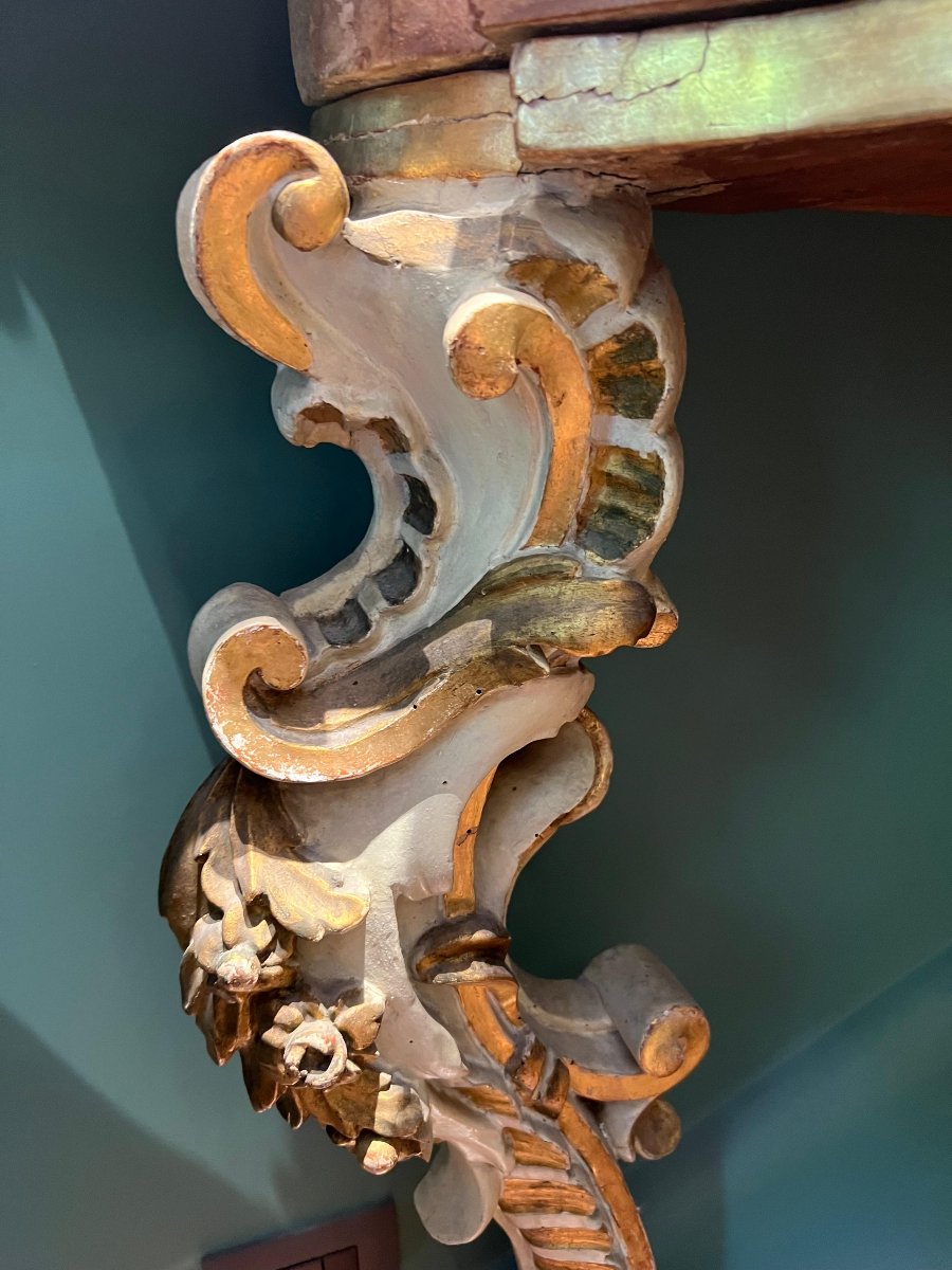 Console en bois laqué avec plateau en marbre. Italie, époque Louis XV.-photo-1