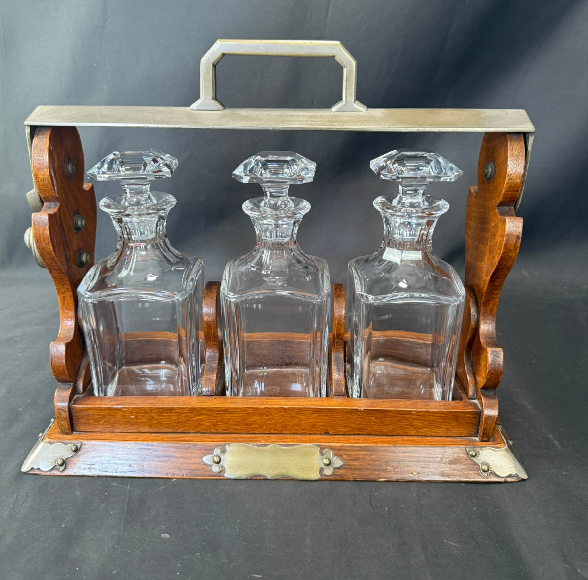 Baccarat Decanters, Harcourt Tantalus Model