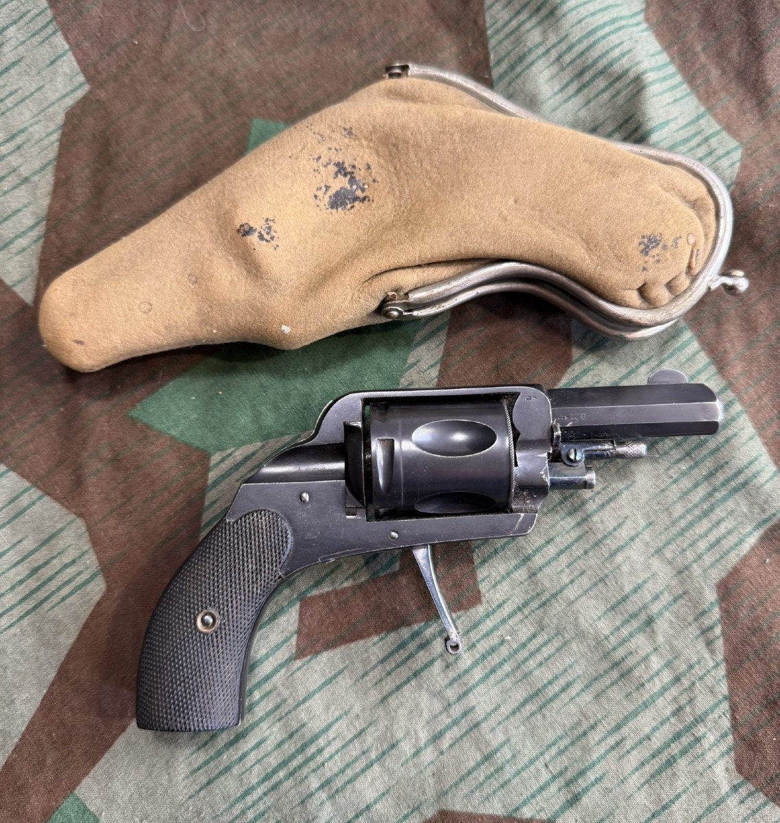 Manufrance 8mm Revolver