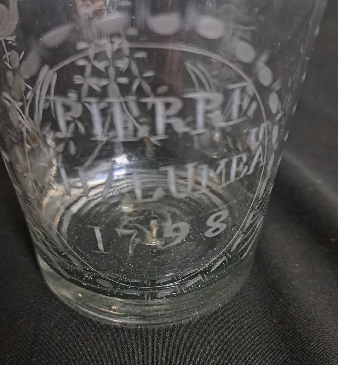 verre gobelet daté  1798-photo-2