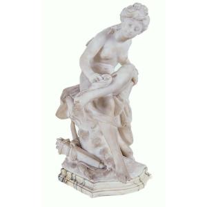 Sculpture En Marbre De Louis Gossin (1846-1928), Diane Au Bain