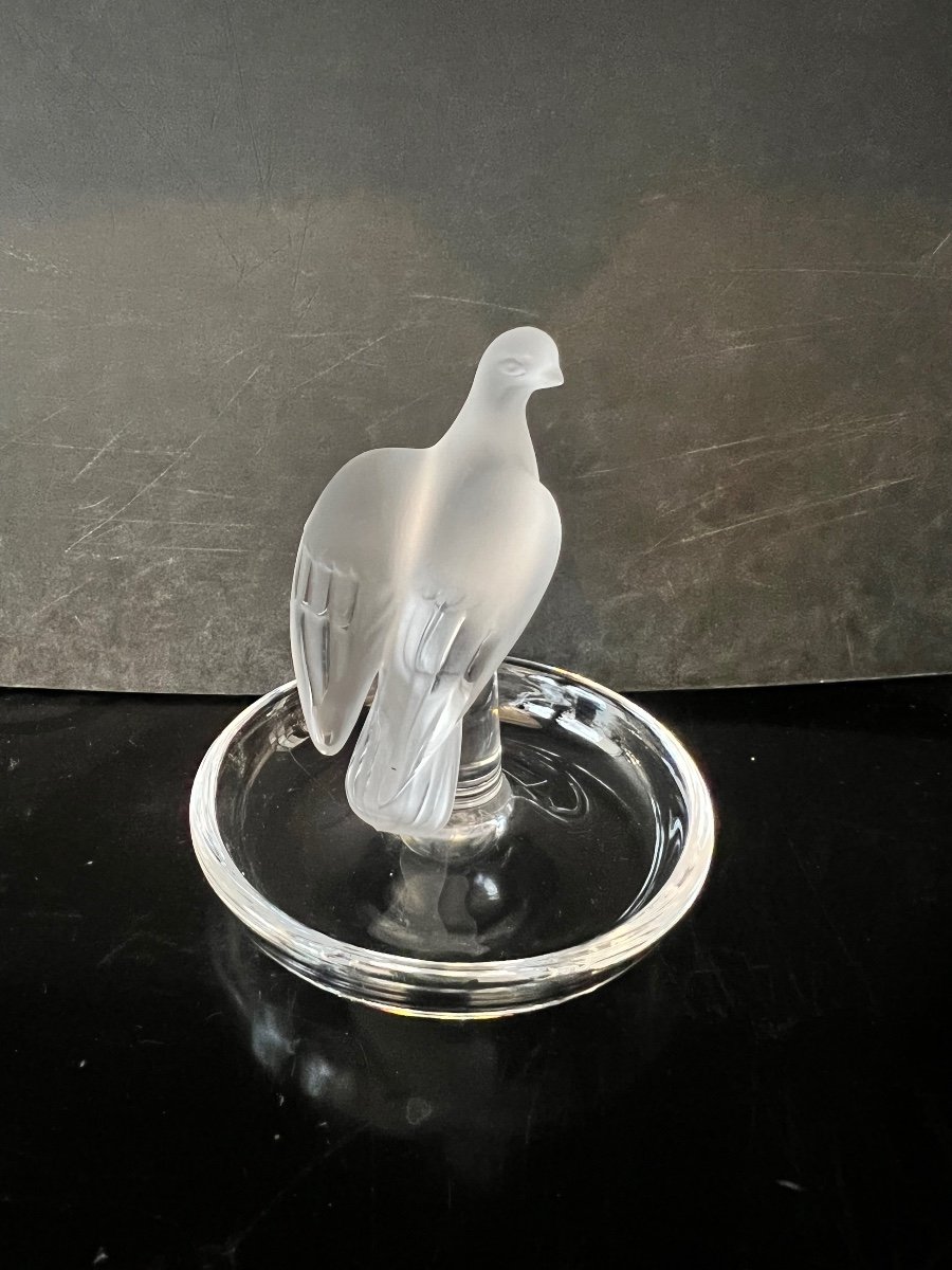 Lalique France , Baguier à La Colombe .-photo-2