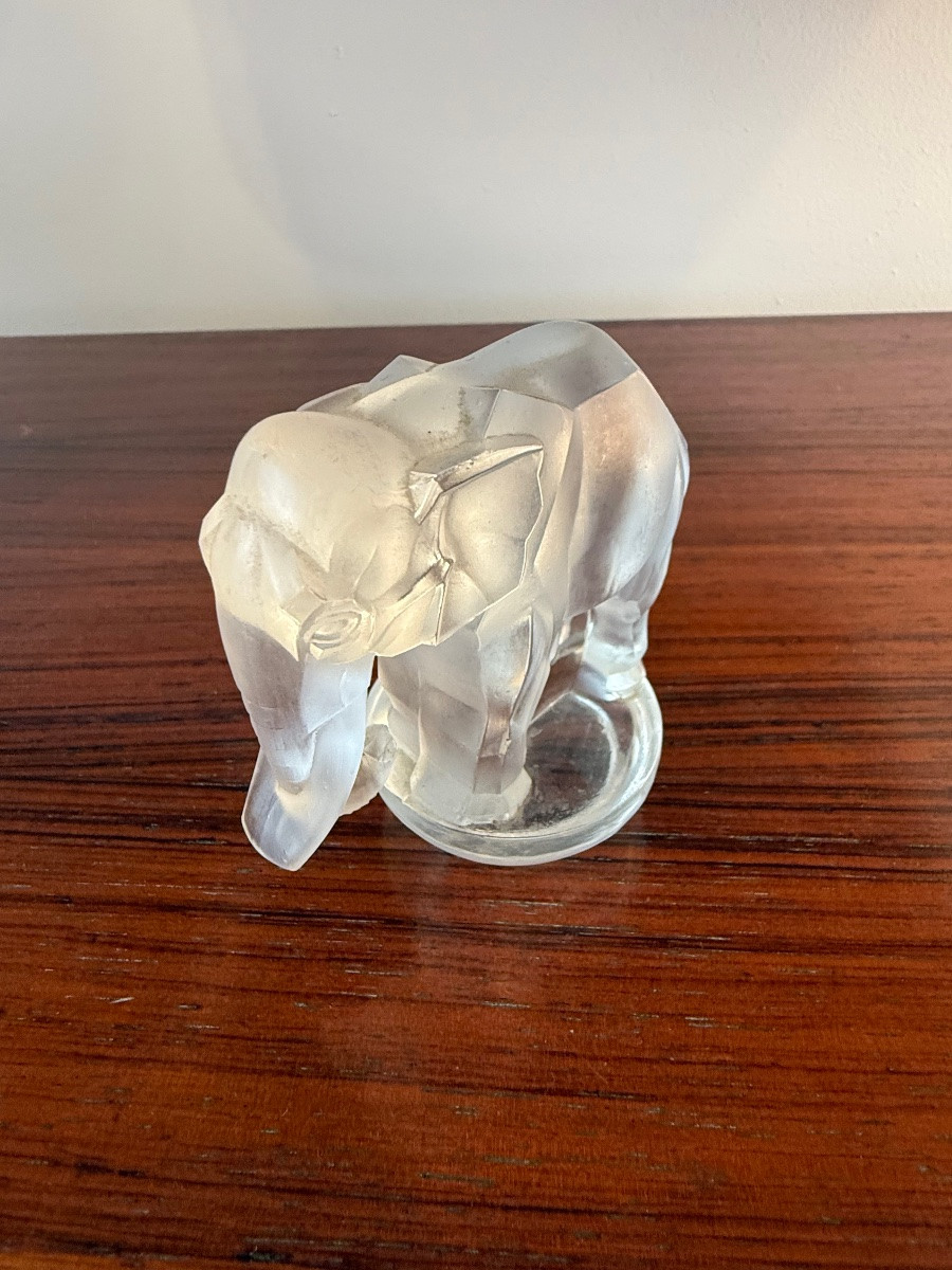René Lalique presse papier Toby éléphant . 1931-photo-1