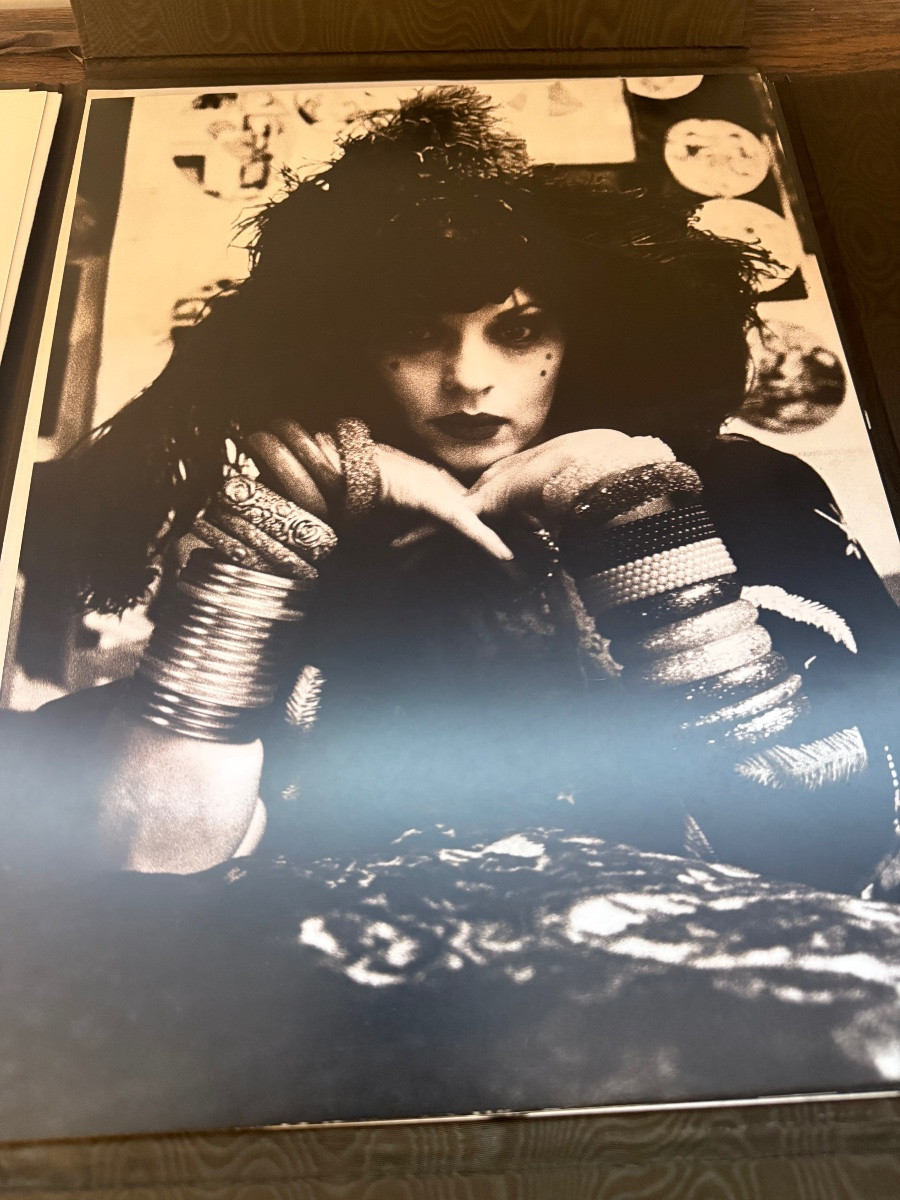 Irina Ionesco. Photo Album, Oak Edition, Paris, 1974.-photo-3