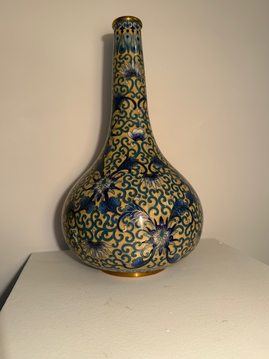 China, Cloisonné Enamel Vase.-photo-1
