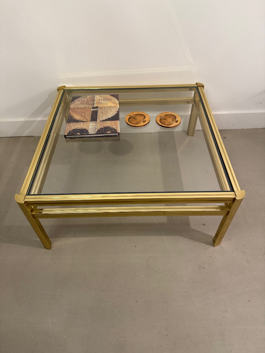 Table basse de salon doré .-photo-2