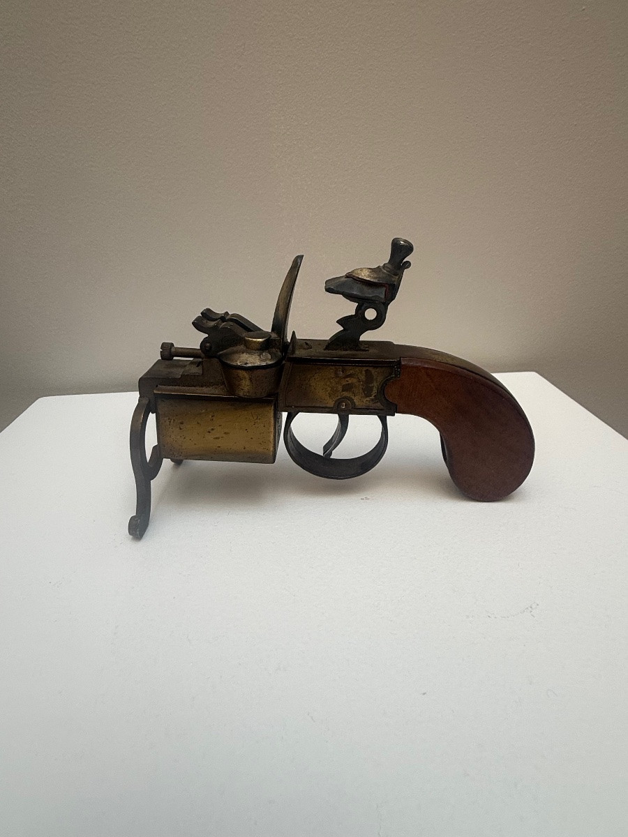 Dunhill, Table Lighter, Militaria Pistol.-photo-4