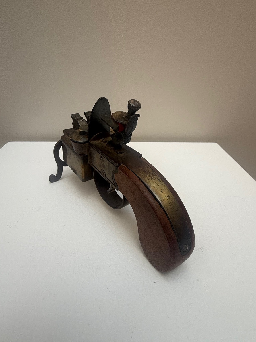 Dunhill, Table Lighter, Militaria Pistol.-photo-1