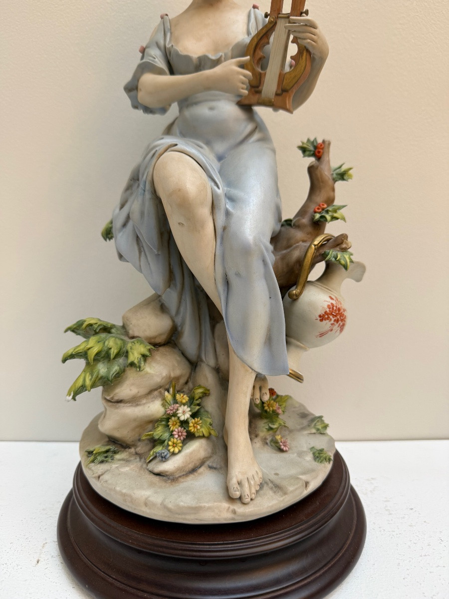 Italie , Dame à la lyre en biscuit , porcelaine Benacchio-photo-4