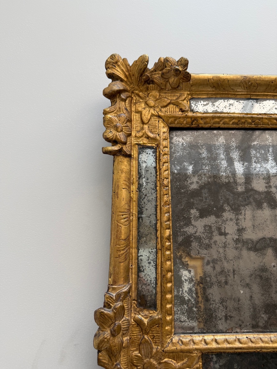 Antique Mirror From The 18th Century. -photo-4