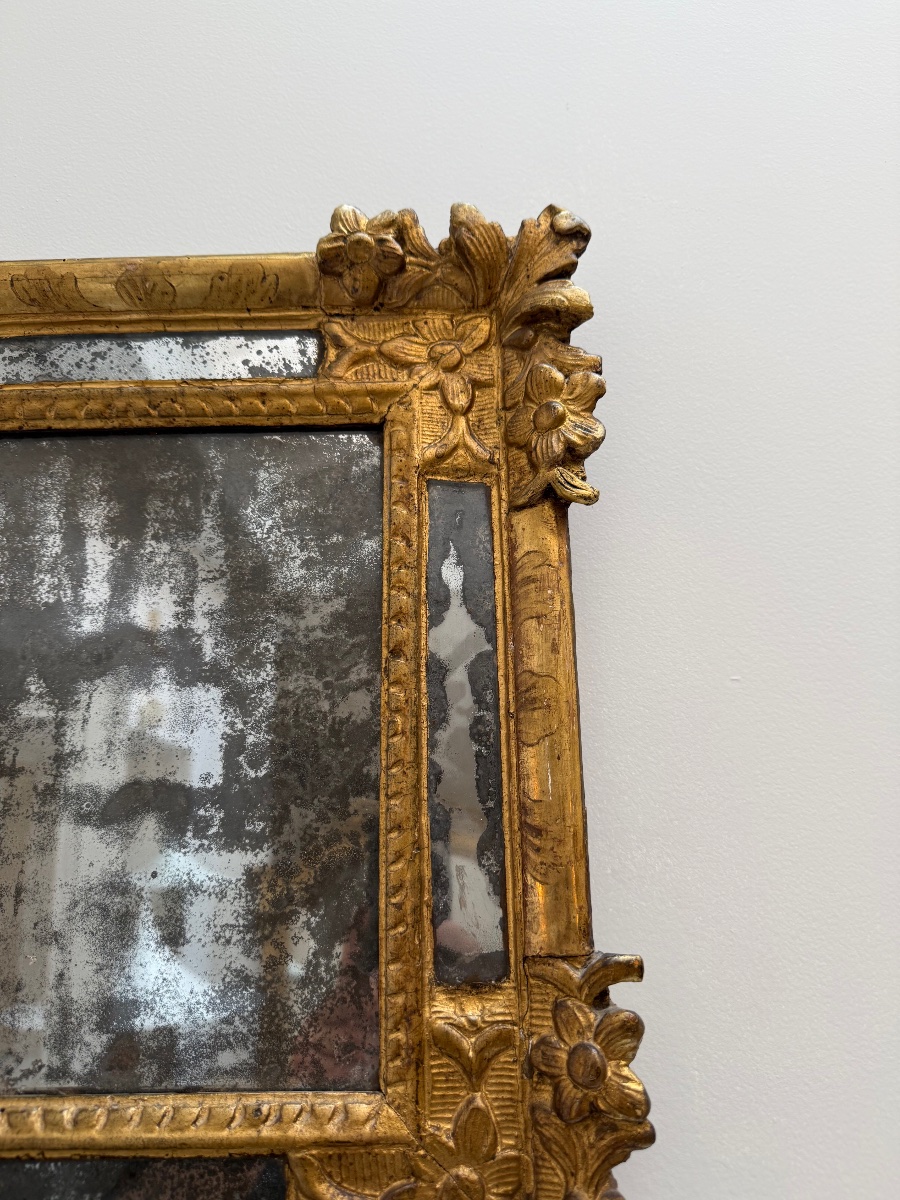 Antique Mirror From The 18th Century. -photo-1
