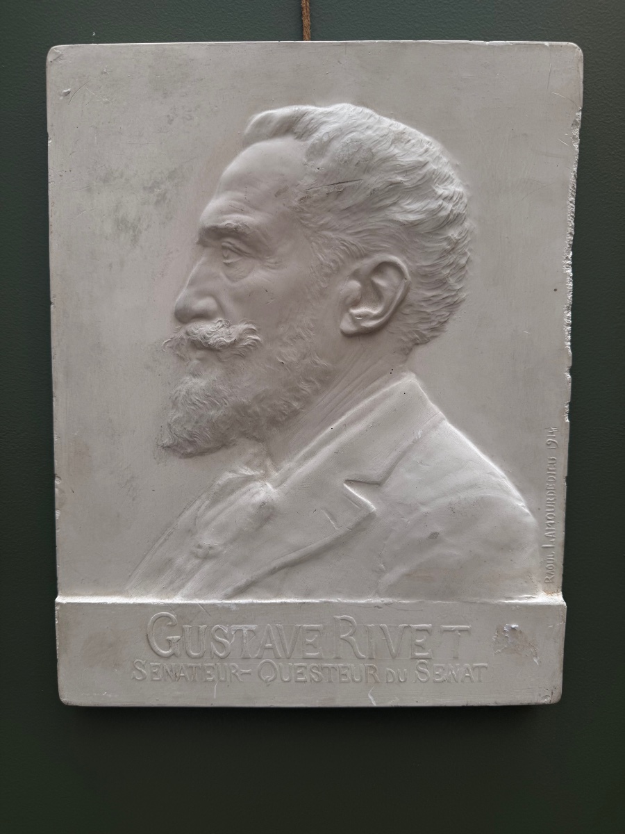 Raoul Lamourdedieu, Plaster Bas-relief, Gustave Rivet.-photo-2