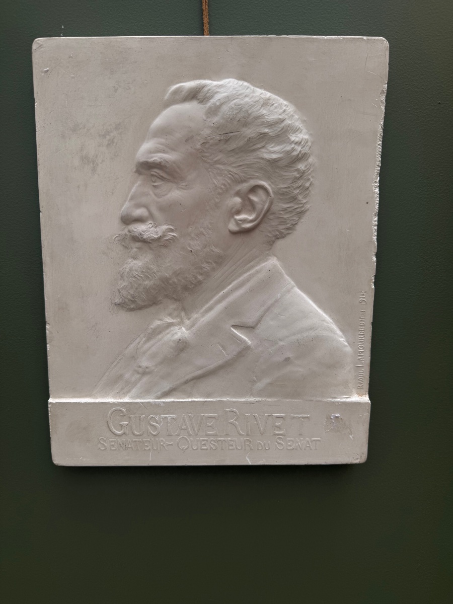 Raoul Lamourdedieu, Plaster Bas-relief, Gustave Rivet.-photo-4