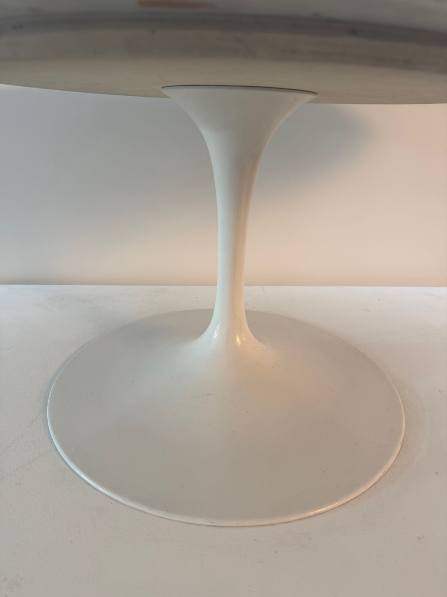Eero Saarinen , table basse Knoll en marbre .-photo-1