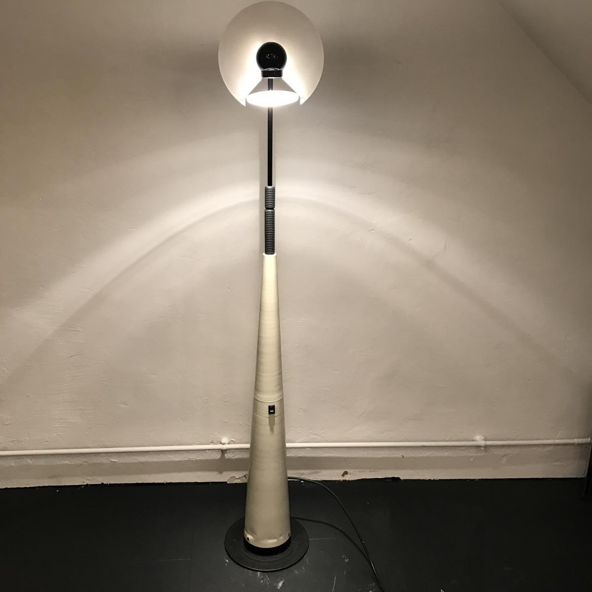 Luminaire 1980 Lampadaire Par P.ramella Pour Arteluce Liseuse Club 1195