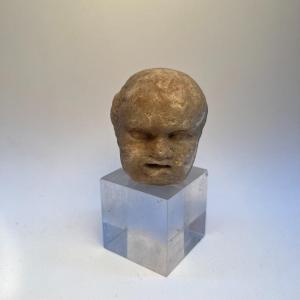 Art Romain , Tete De Jeune Enfant En Marbre .
