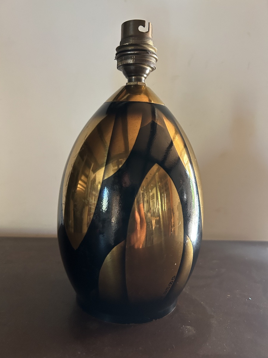 Obert Lacquered Metal Lamp -photo-1