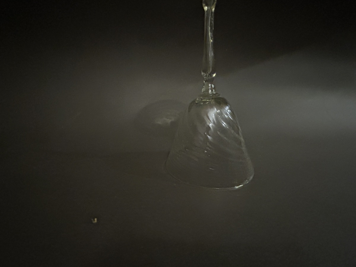 18th-century Colored Hand-blown Stemmed Glass -photo-5