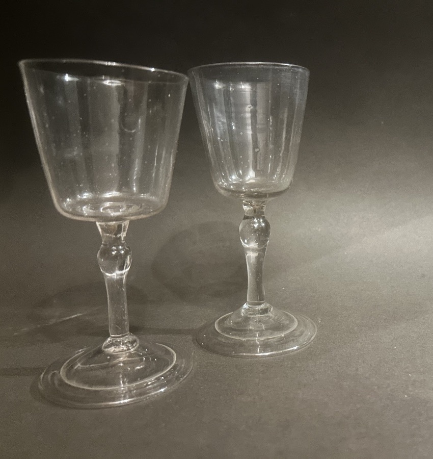 Paire de verres soufflés 18eme-photo-2